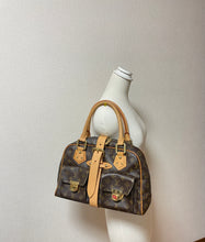 Load image into Gallery viewer, Manhattan GM Monogram