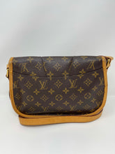 Load image into Gallery viewer, Menilmontant Pm Monogram