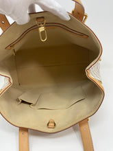 Load image into Gallery viewer, Hampstead MM Azur SKU896