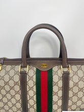 Load image into Gallery viewer, Gucci Boston 30 SKU6220
