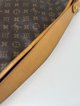 Load image into Gallery viewer, Delightful MM Monogram