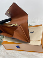 Load image into Gallery viewer, Sarah Wallet SKU6143