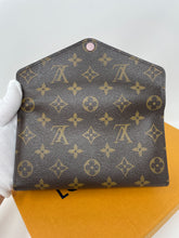 Load image into Gallery viewer, Josephine Wallet Pink