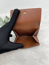 Load image into Gallery viewer, Elise Wallet SKU6105