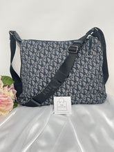 Load image into Gallery viewer, Dior Messenger SKU6253