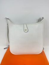 Load image into Gallery viewer, Hermes Evelyne I SKU901