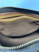 Load image into Gallery viewer, Speedy 30 Monogram