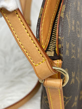 Load image into Gallery viewer, Drouot Crossbody SKU1540