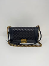 Load image into Gallery viewer, Chanel Le Boy Medium BLK SKU1007