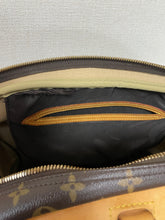 Load image into Gallery viewer, Evasion Travel Bag Monogram