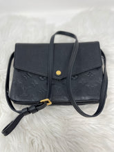 Load image into Gallery viewer, Twinset Crossbody SKU1547
