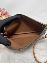 Load image into Gallery viewer, Pochette Accesories SKU6315