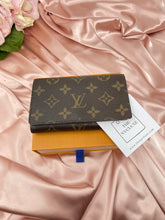 Load image into Gallery viewer, Tressor Monogram SKU6102