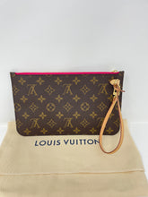 Load image into Gallery viewer, Neverfull Pouch MM Pivione