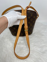 Load image into Gallery viewer, Drouot Crossbody SKU1539