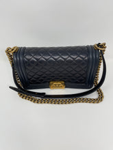 Load image into Gallery viewer, Chanel Le Boy Medium BLK SKU1007