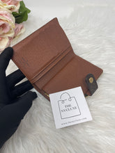 Load image into Gallery viewer, Kisslock Wallet SKU6327