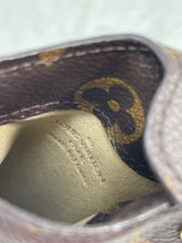 Load image into Gallery viewer, Sunglass Case SKU1624