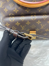 Load image into Gallery viewer, Metis Hobo SKU6346