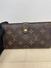Load image into Gallery viewer, Kisslock Long Wallet SKU6099