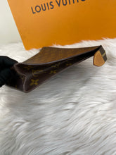 Load image into Gallery viewer, Toiletry 26 SKU741