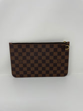 Load image into Gallery viewer, Neverfull Pouch Damier Ebene