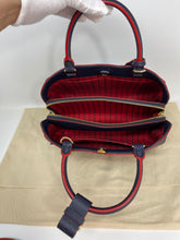 Load image into Gallery viewer, Montaigne Empreinte BB SKU1277