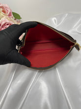 Load image into Gallery viewer, Pochette Accesories DE SKU6249
