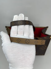 Load image into Gallery viewer, On The Go MM Reverse SKU1173