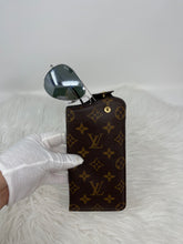 Load image into Gallery viewer, Sunglass Case SKU1624