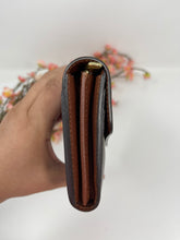 Load image into Gallery viewer, Sarah Envelope SKU