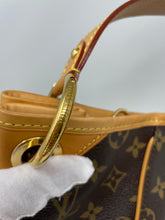 Load image into Gallery viewer, Galleria PM Monogram