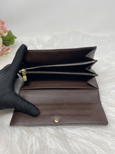 Load image into Gallery viewer, Sarah DE Wallet SKU6335