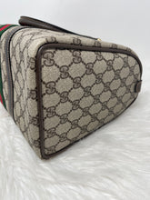 Load image into Gallery viewer, Gucci Boston 30 SKU6220