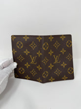 Load image into Gallery viewer, Passport Holder SKU1150