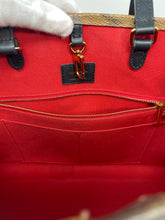 Load image into Gallery viewer, On The Go MM SKU1509