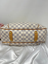 Load image into Gallery viewer, Galleria PM Azur SKU6280