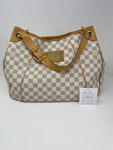 Load image into Gallery viewer, Galleria PM SKU1242