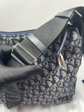 Load image into Gallery viewer, Dior Messenger SKU6253
