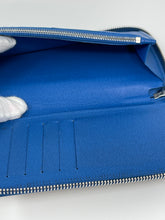 Load image into Gallery viewer, Men’s Zippy Wallet SKU1175