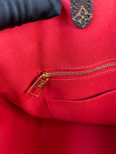 Load image into Gallery viewer, On The Go GM SKU725