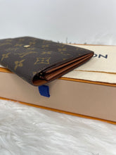 Load image into Gallery viewer, Sarah Wallet SKU6143