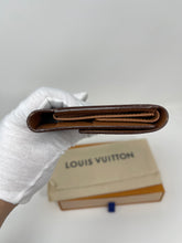 Load image into Gallery viewer, International Wallet SKU831