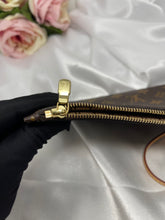 Load image into Gallery viewer, Neverfull Pouch MM Beige SKU6270
