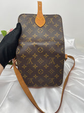 Load image into Gallery viewer, Cartouchiere PM SKU6247