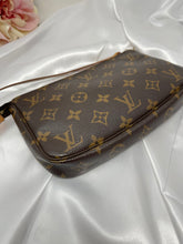Load image into Gallery viewer, Pochette Accesories SKU6250