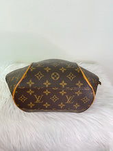 Load image into Gallery viewer, Elipse PM Monogram SKU705