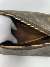 Load image into Gallery viewer, Toiletry Pouch