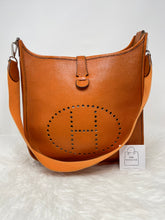 Load image into Gallery viewer, Hermes Evelyne II GM