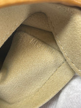 Load image into Gallery viewer, Galleria PM SKU1242